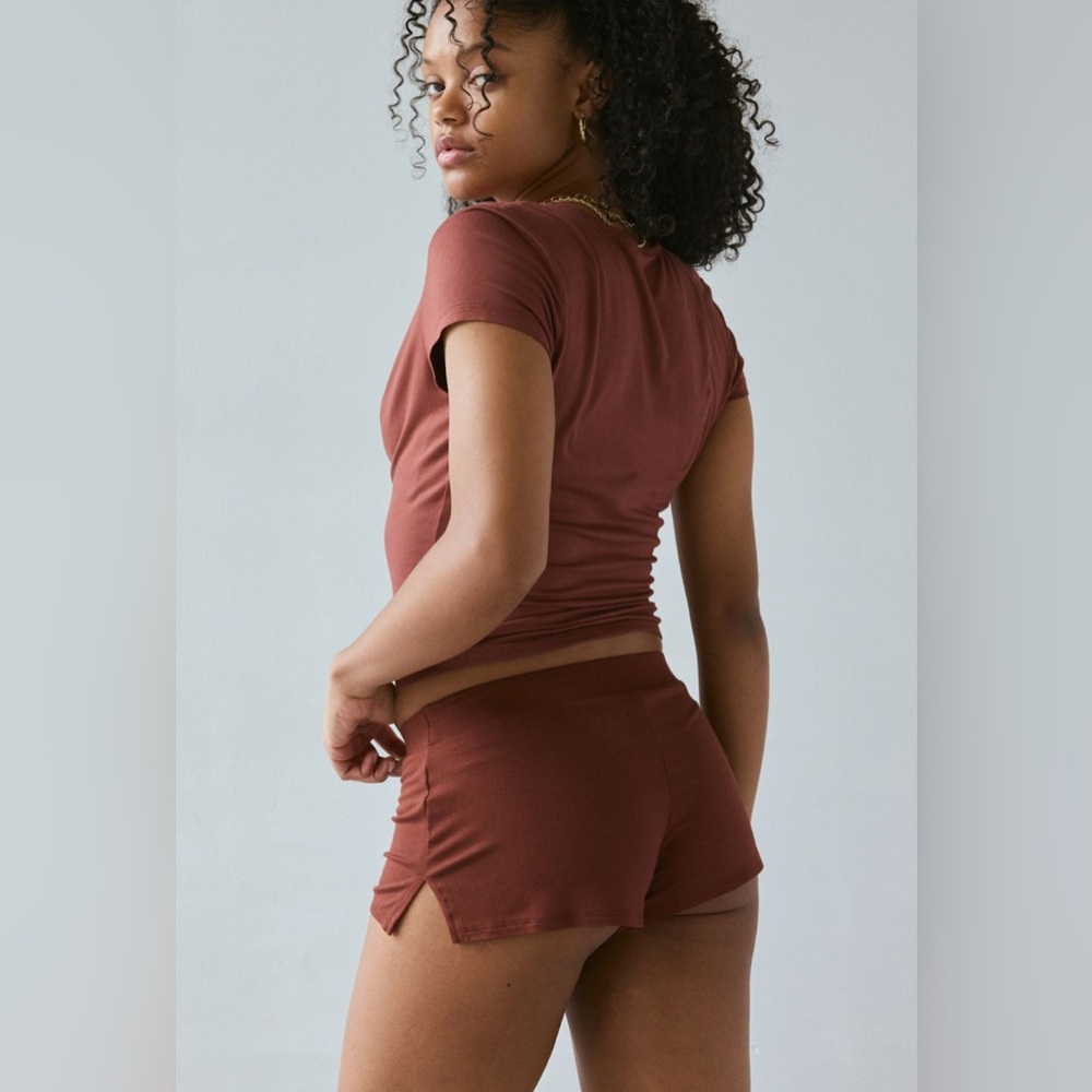 Out From Under Kiera modern sleep micro sleep shortie - Picture 3 of 4